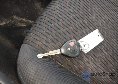 2013 Toyota 4Runner Sr5 z USA, uszkodzony, nr VIN JTEBU5JR3D5130804